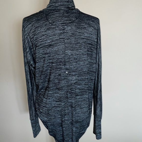 Black and Grey cardi - Picture 2 of 2